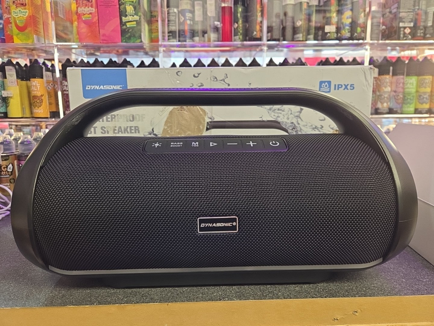 D93 Tragbarer Bluetooth Lautsprecher IPX7. Kabelloser Outdoor-Lautsprecher. OVP.