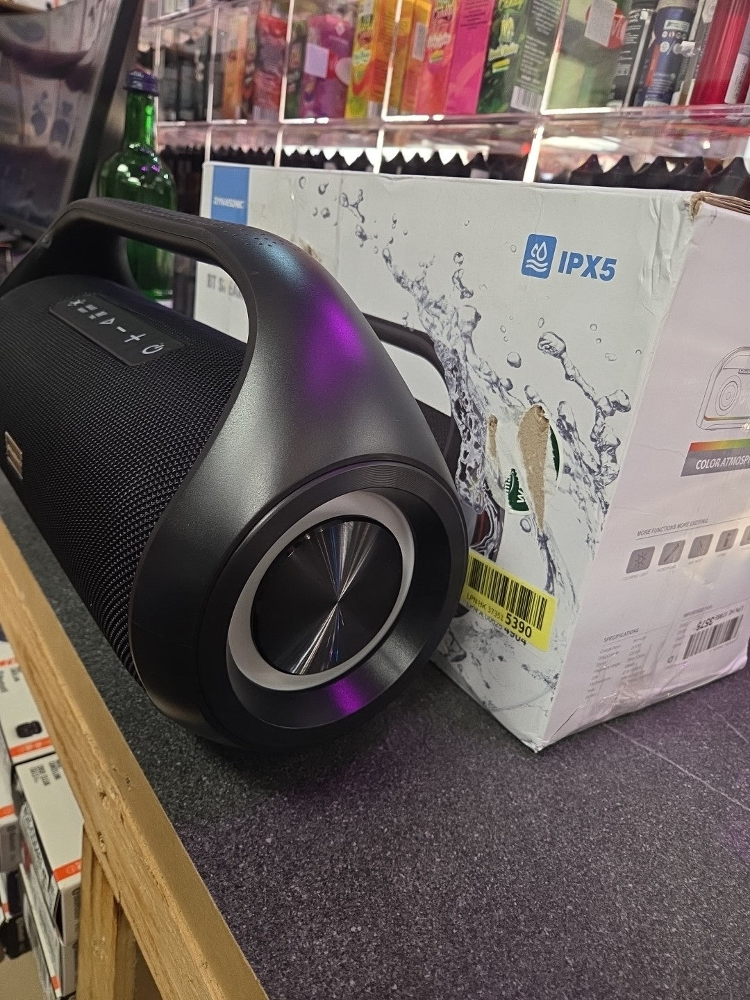 D93 Tragbarer Bluetooth Lautsprecher IPX7. Kabelloser Outdoor-Lautsprecher. OVP.