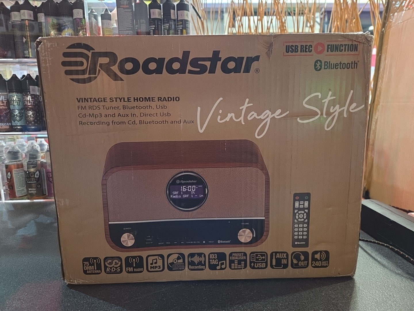Roadstar HRA-1782NBT Vintage-Musikgerät, FM-Radio, CD-MP3-Player, Bluetoo